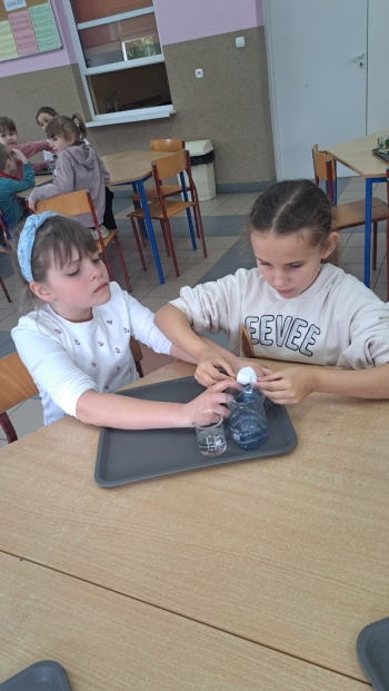 de716c67-e6c2-4ed5-a2da-49f9c6fd7706.jpeg